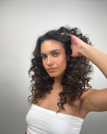 brunette curly hair social